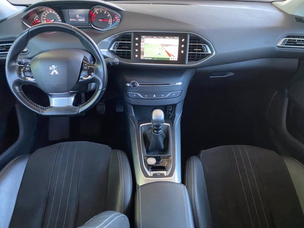 Peugeot 308 SW usata a Milano (12)