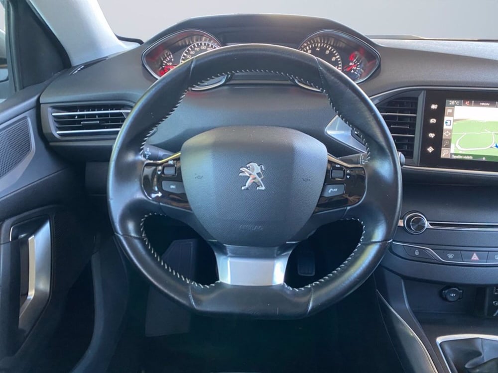 Peugeot 308 SW usata a Milano (13)
