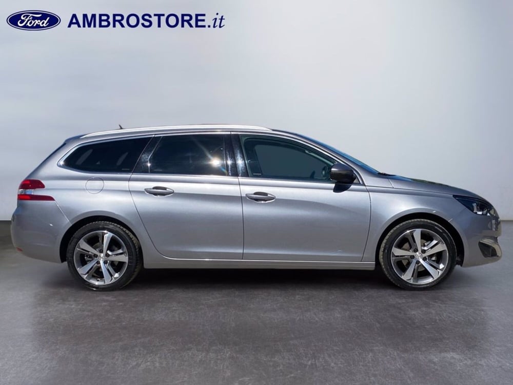 Peugeot 308 SW usata a Milano (4)