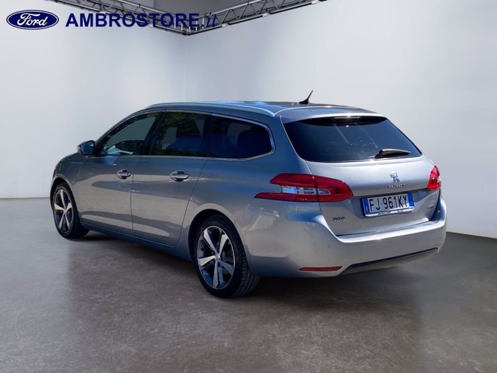 Peugeot 308 SW usata a Milano (7)