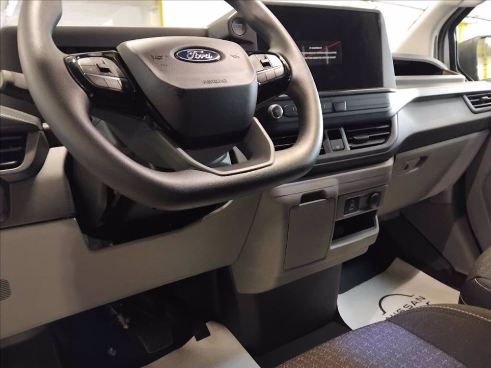 Ford Transit Custom Furgone nuova a Milano (12)
