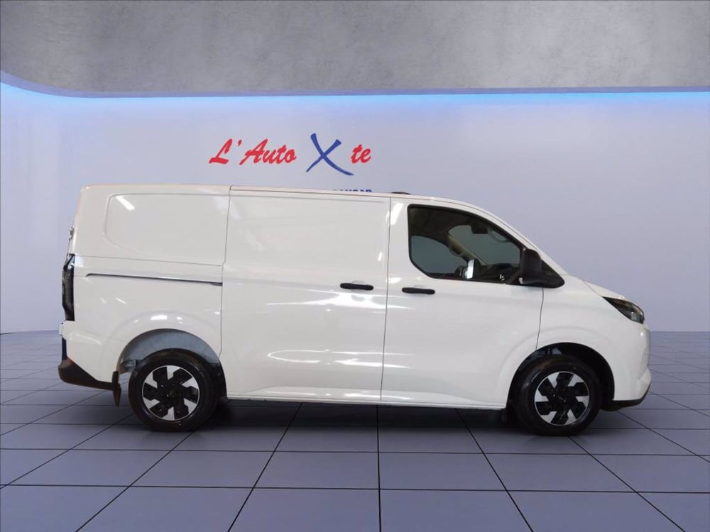 Ford Transit Custom Furgone nuova a Milano (6)