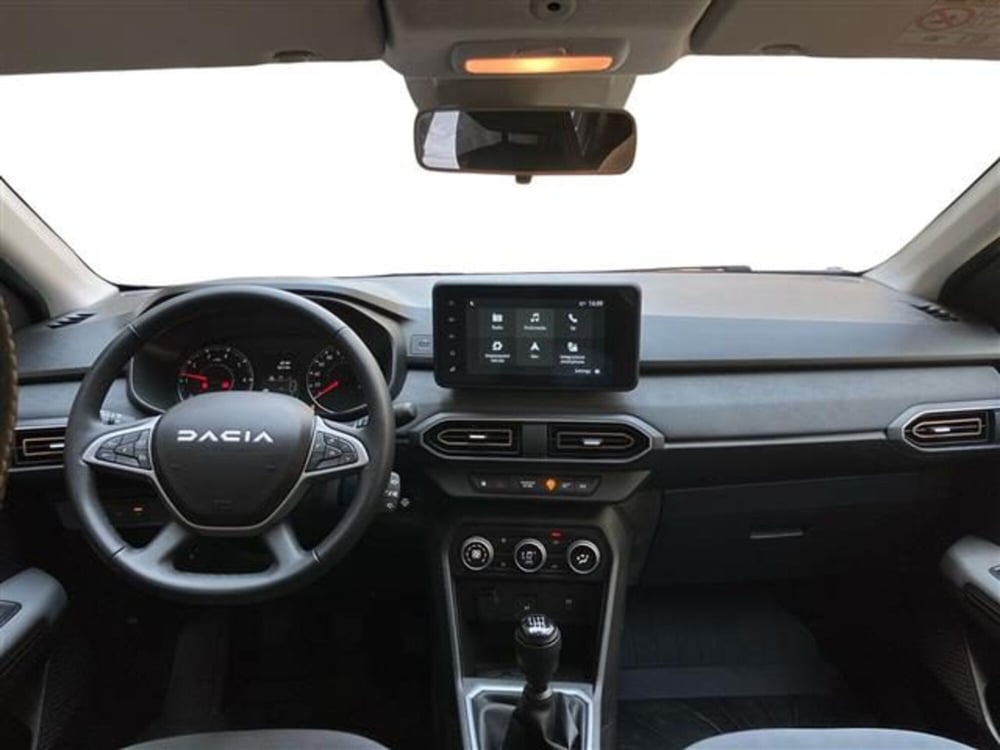 Dacia Sandero Stepway nuova a Como (7)