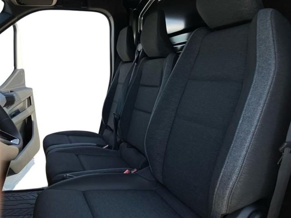 Renault Trucks Master Furgone nuova a Como (10)