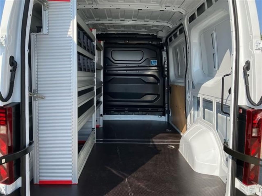 Renault Trucks Master Furgone nuova a Como (7)