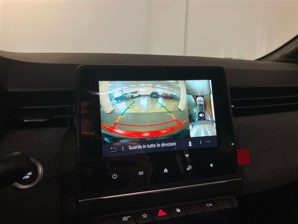 Renault Clio nuova a Como (14)