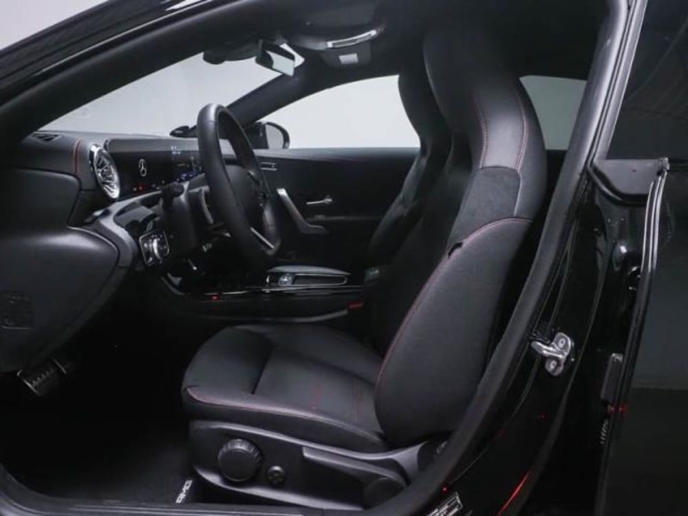 Mercedes-Benz CLA Shooting Brake usata a Milano (10)