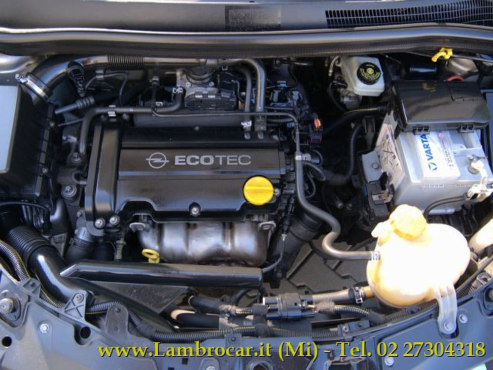 Opel Corsa usata a Milano (10)