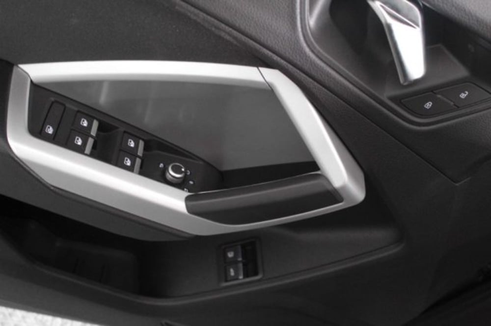 Audi Q3 Sportback usata a Novara (8)