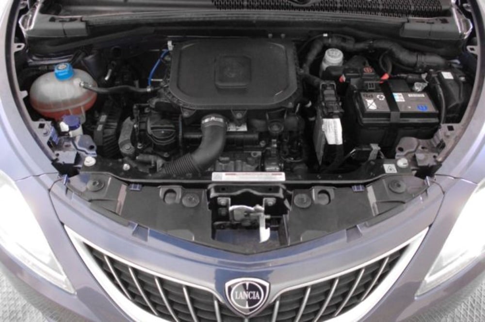 Lancia Ypsilon usata a Novara (10)
