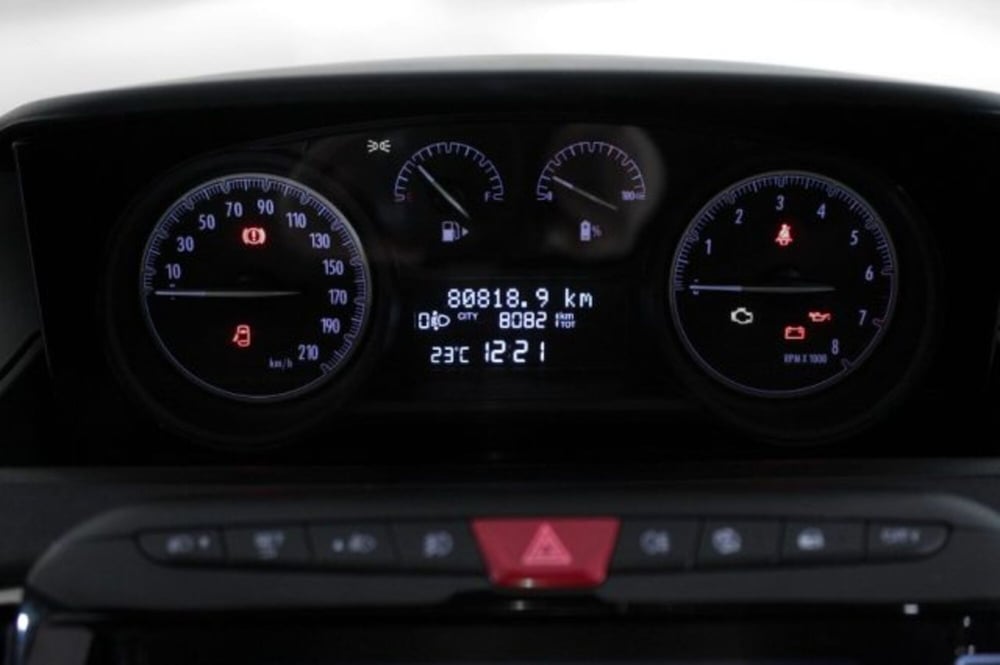 Lancia Ypsilon usata a Novara (13)