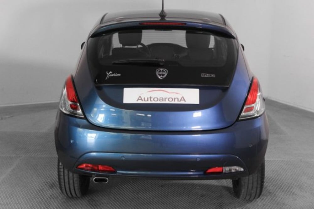 Lancia Ypsilon usata a Novara (5)