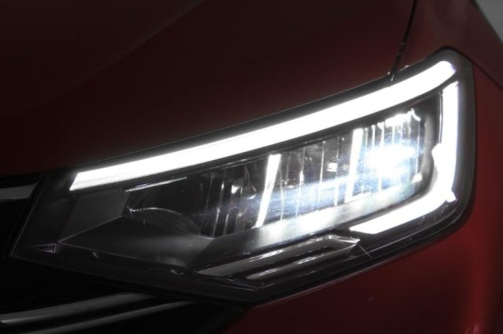 Volkswagen Taigo usata a Novara (15)