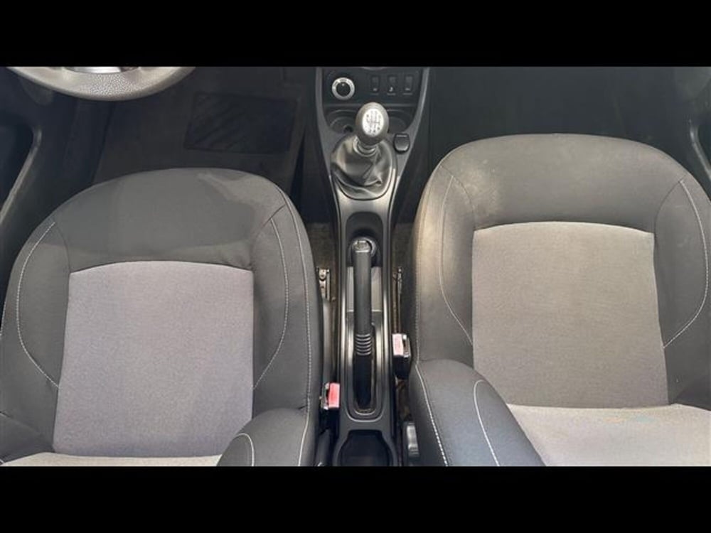Dacia Duster usata a Viterbo (8)