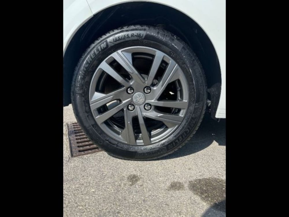 Peugeot 208 usata a Caltanissetta (18)
