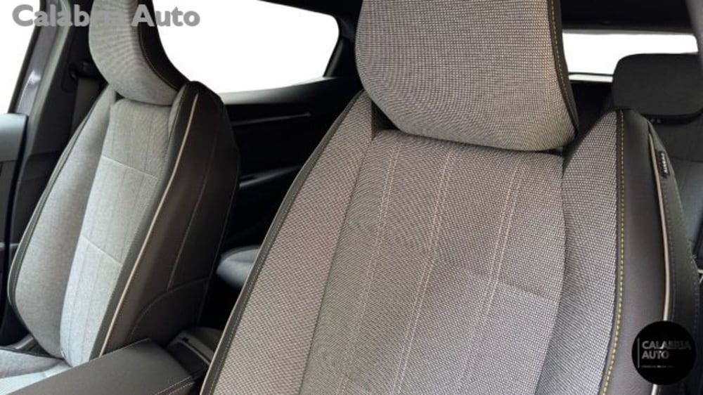 Renault Megane E-Tech Electric usata a Reggio Calabria (11)