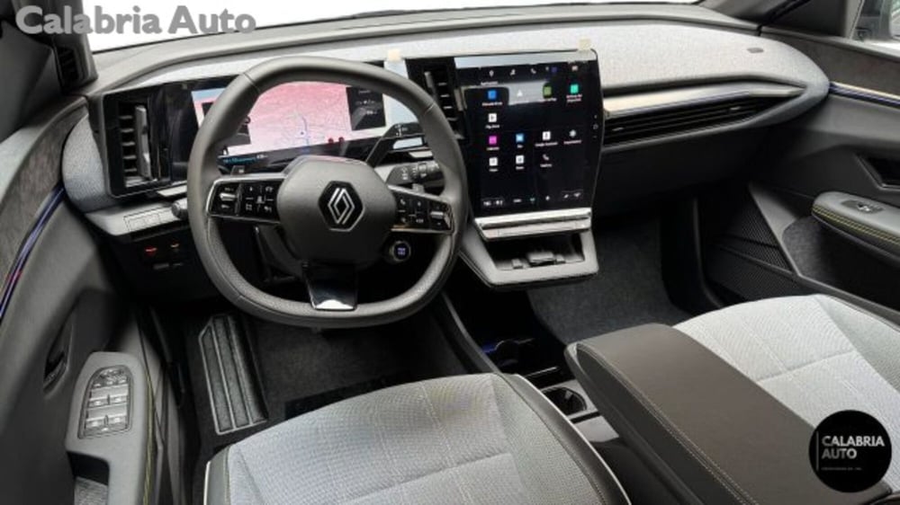 Renault Megane E-Tech Electric usata a Reggio Calabria (6)