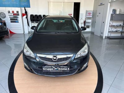 Opel Astra Station Wagon 1.7 CDTI 110CV Sports Cosmo del 2011 usata a Novi Ligure