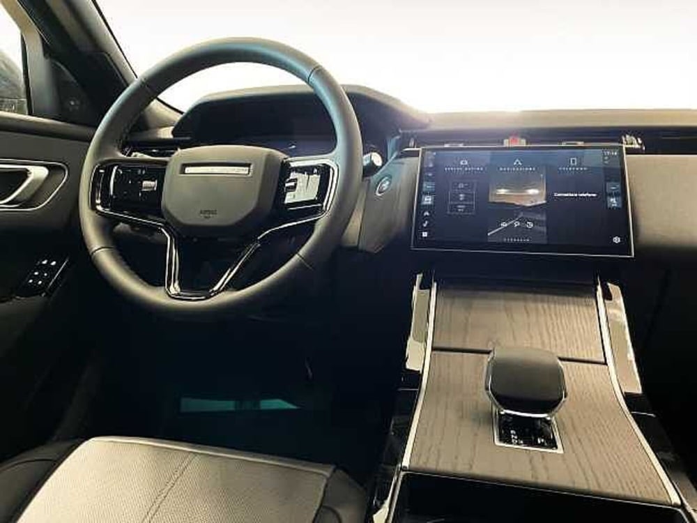Land Rover Range Rover Velar nuova a Ravenna (12)