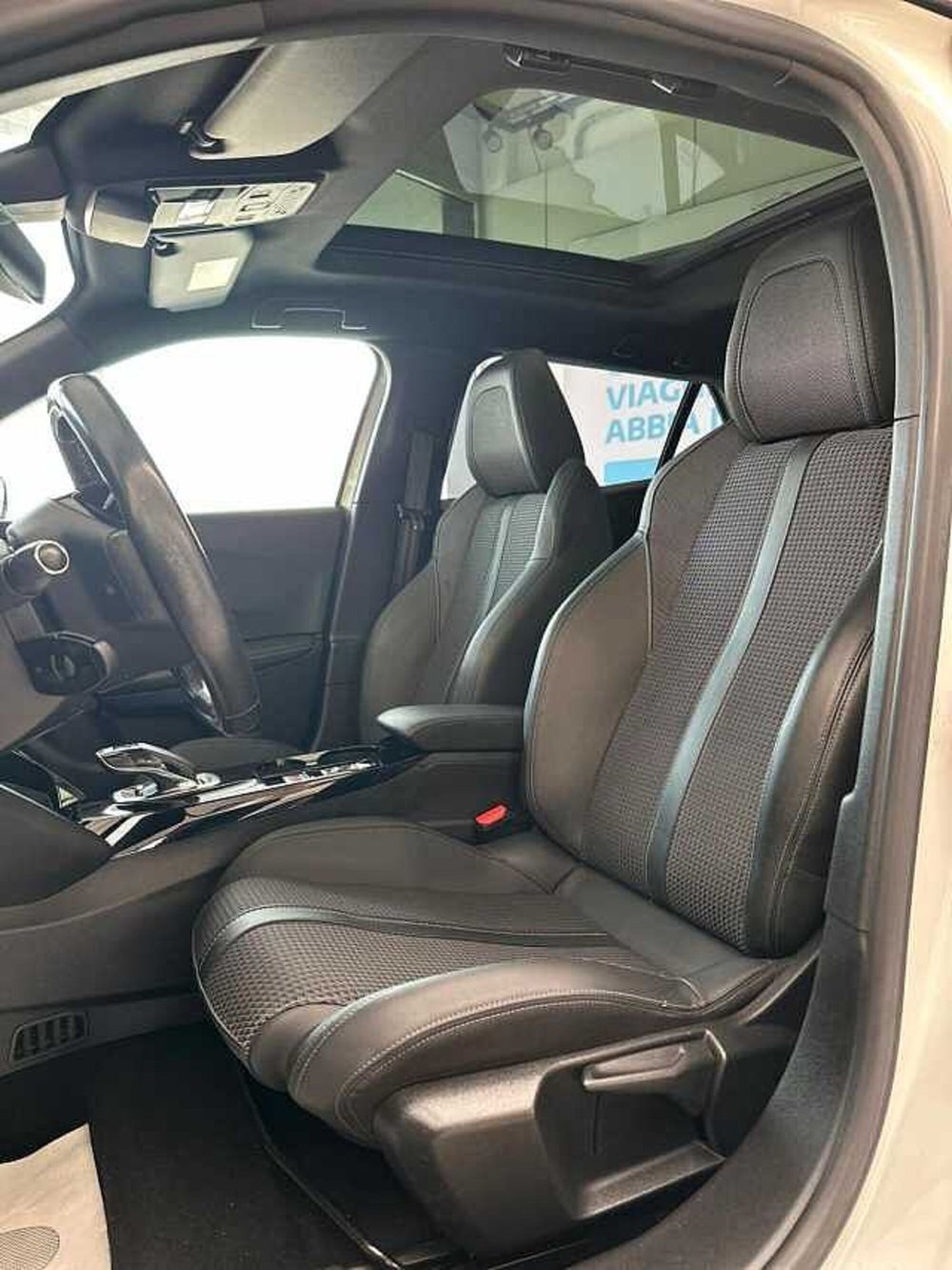 Peugeot 2008 usata a Venezia (9)