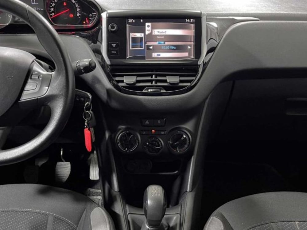 Peugeot 208 usata a Sondrio (14)