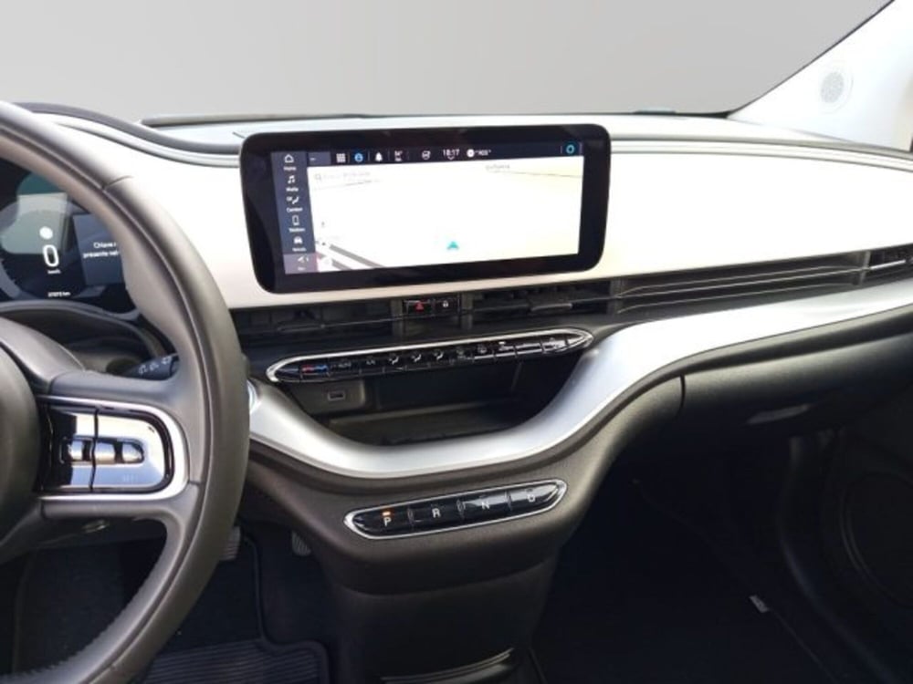 Fiat 500e usata a Frosinone (19)