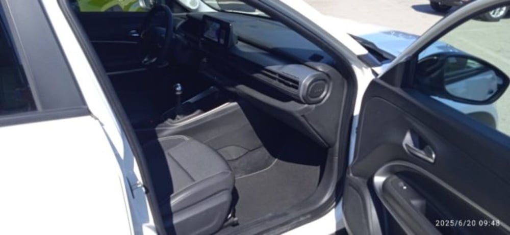 Jeep Avenger usata a Frosinone (13)
