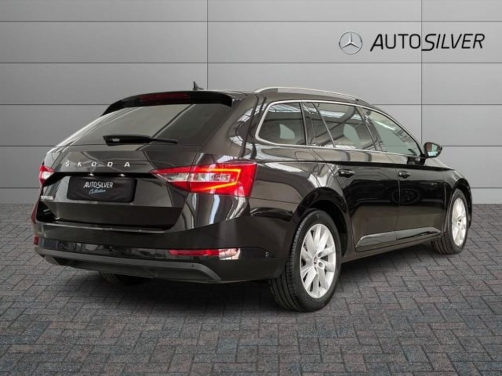 Skoda Superb Station Wagon usata a Verona (2)