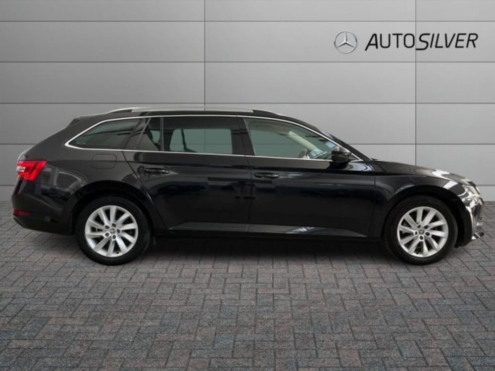 Skoda Superb Station Wagon usata a Verona (5)