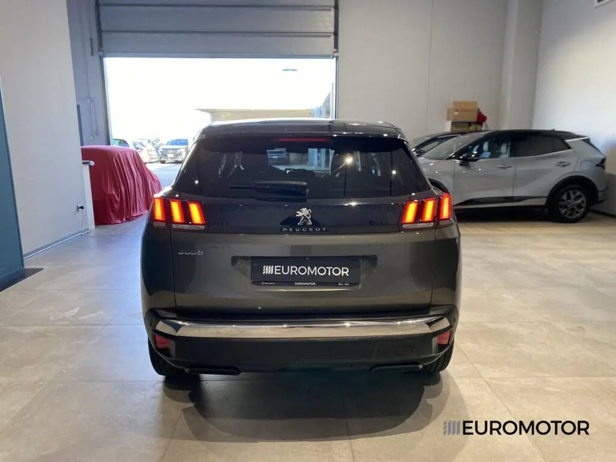 Peugeot 3008 usata a Bari (11)