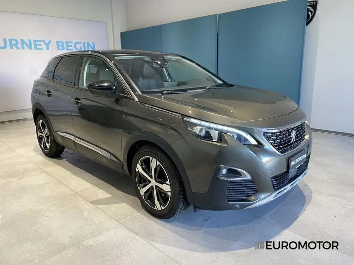 Peugeot 3008 usata a Bari (3)