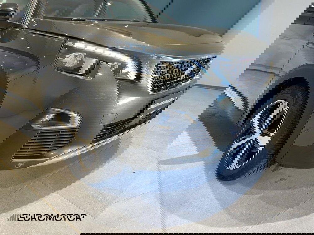Peugeot 3008 usata a Bari (4)