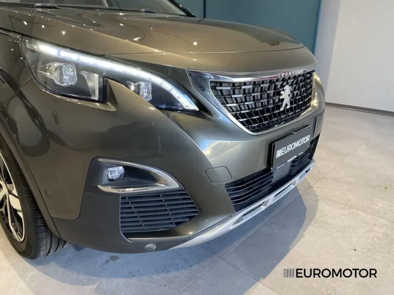Peugeot 3008 usata a Bari (6)