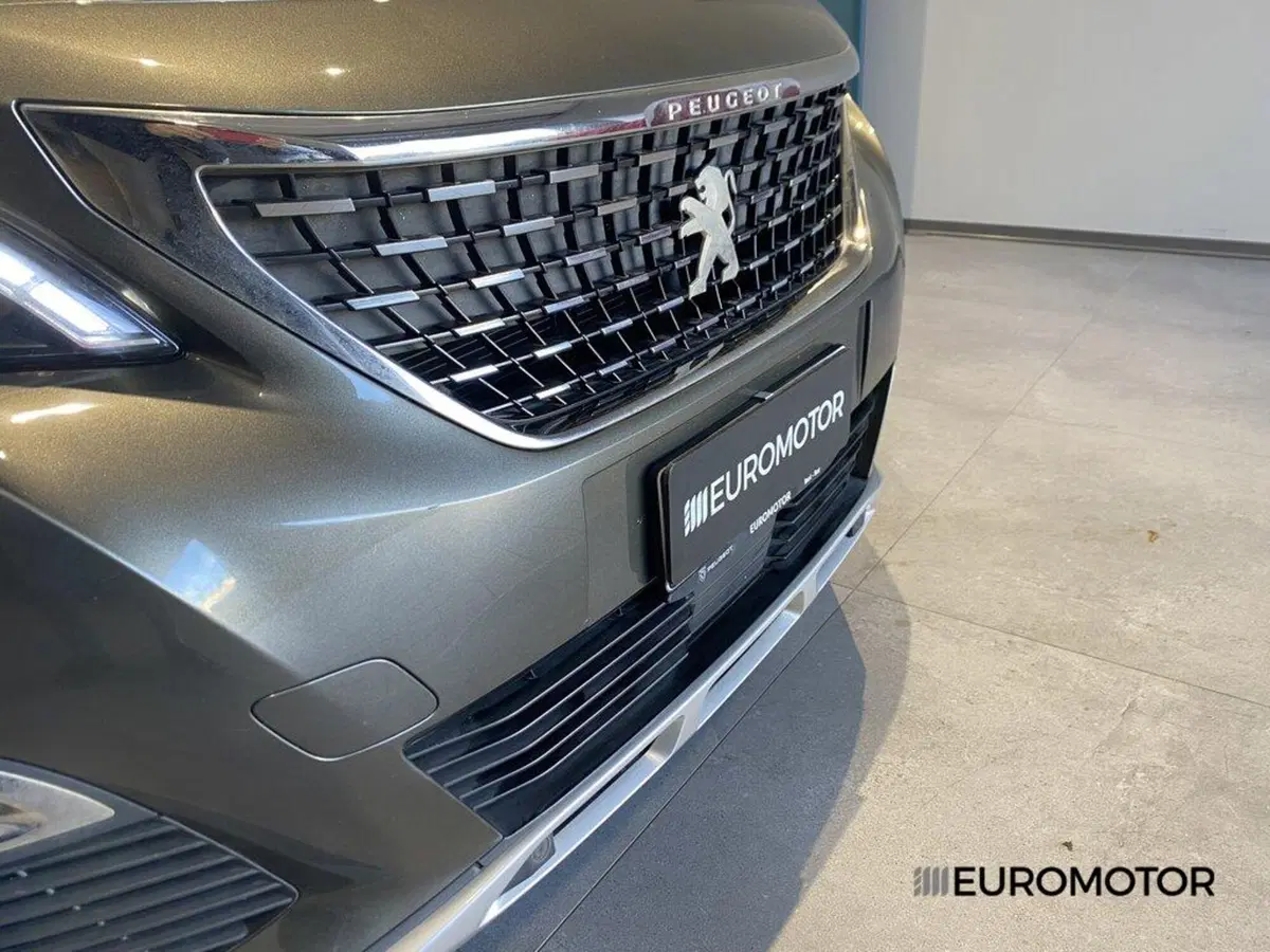Peugeot 3008 usata a Bari (8)