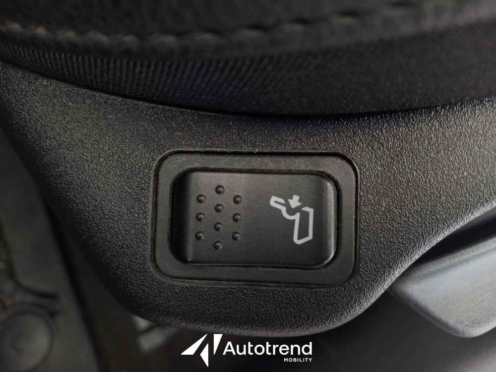 Jeep Compass usata a Bari (19)