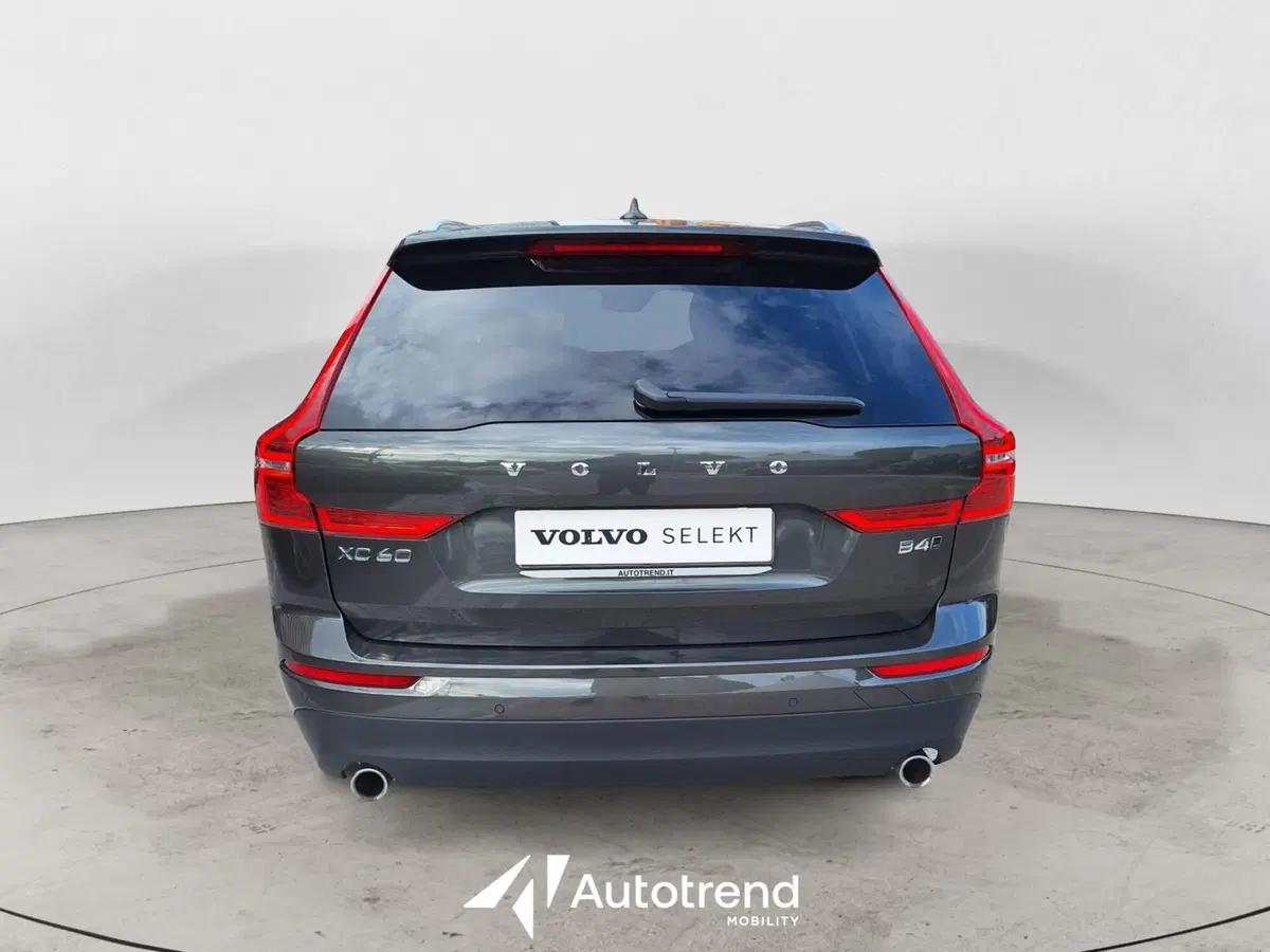 Volvo XC60 usata a Bari (4)