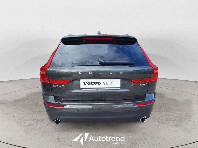 Volvo XC60 usata a Bari (4)