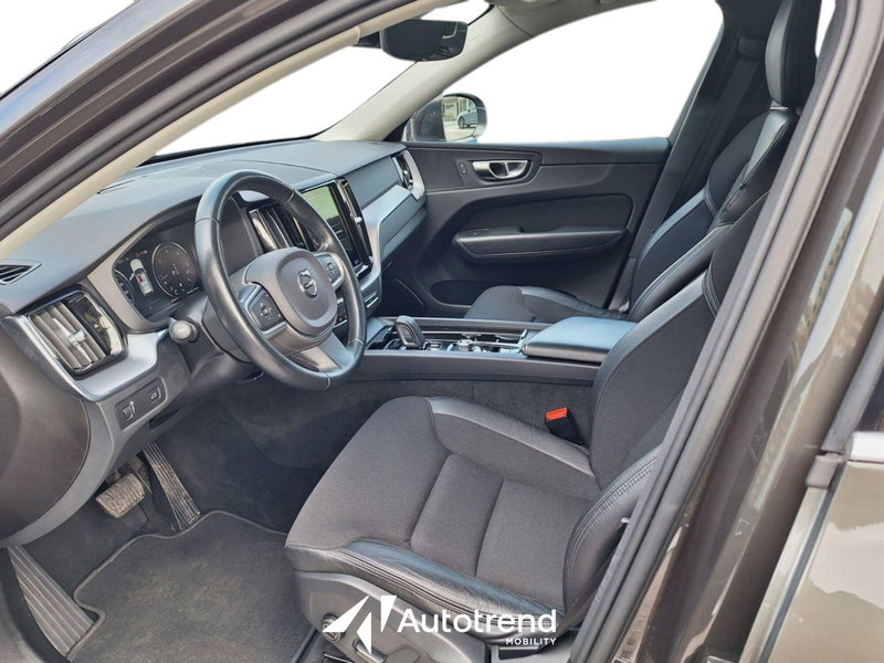 Volvo XC60 usata a Bari (6)