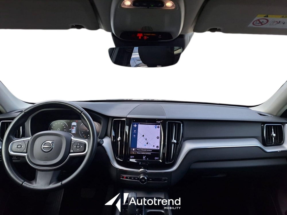 Volvo XC60 usata a Bari (8)