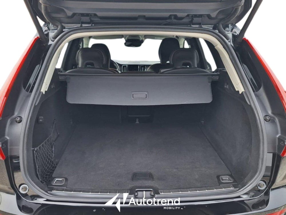 Volvo XC60 usata a Bari (14)