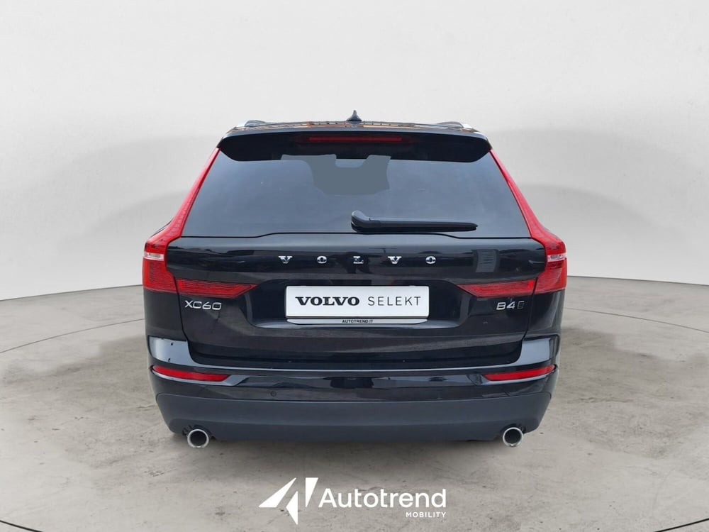 Volvo XC60 usata a Bari (5)