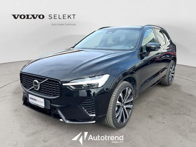 Volvo XC60 B5 (d) AWD Geartronic R-design del 2021 usata a Bari