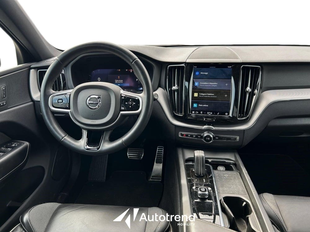 Volvo XC60 usata a Bari (7)
