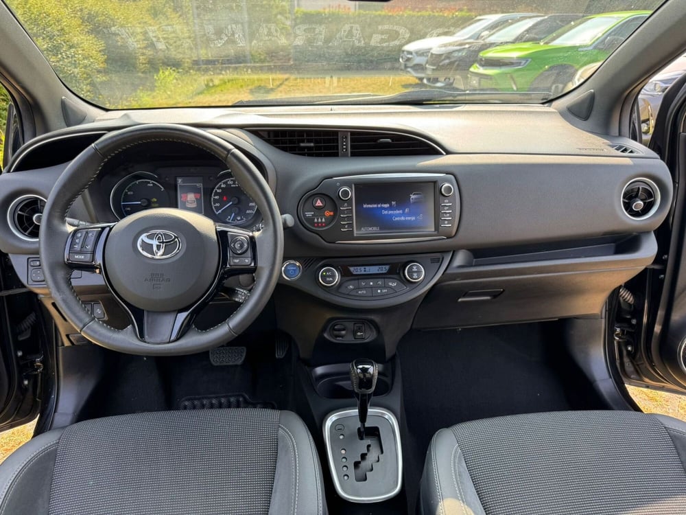 Toyota Yaris usata a Como (7)