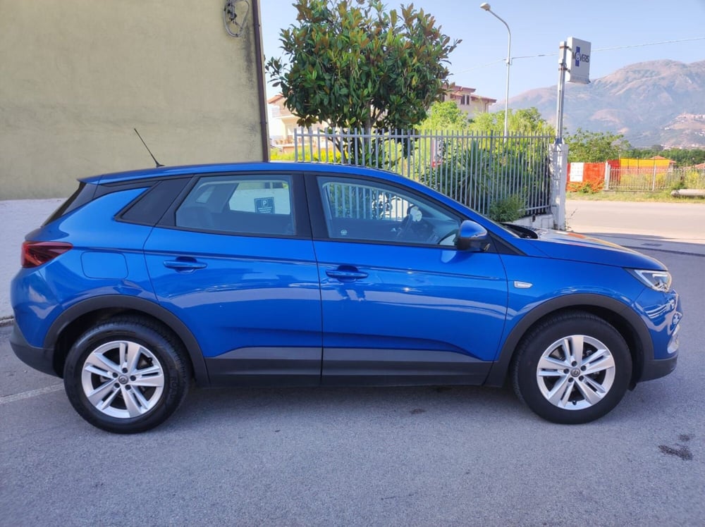 Opel Grandland X usata a Salerno (9)