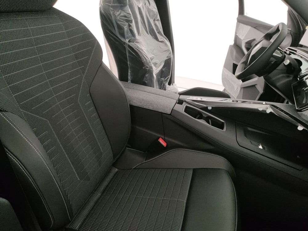 Peugeot 3008 nuova a Caserta (14)