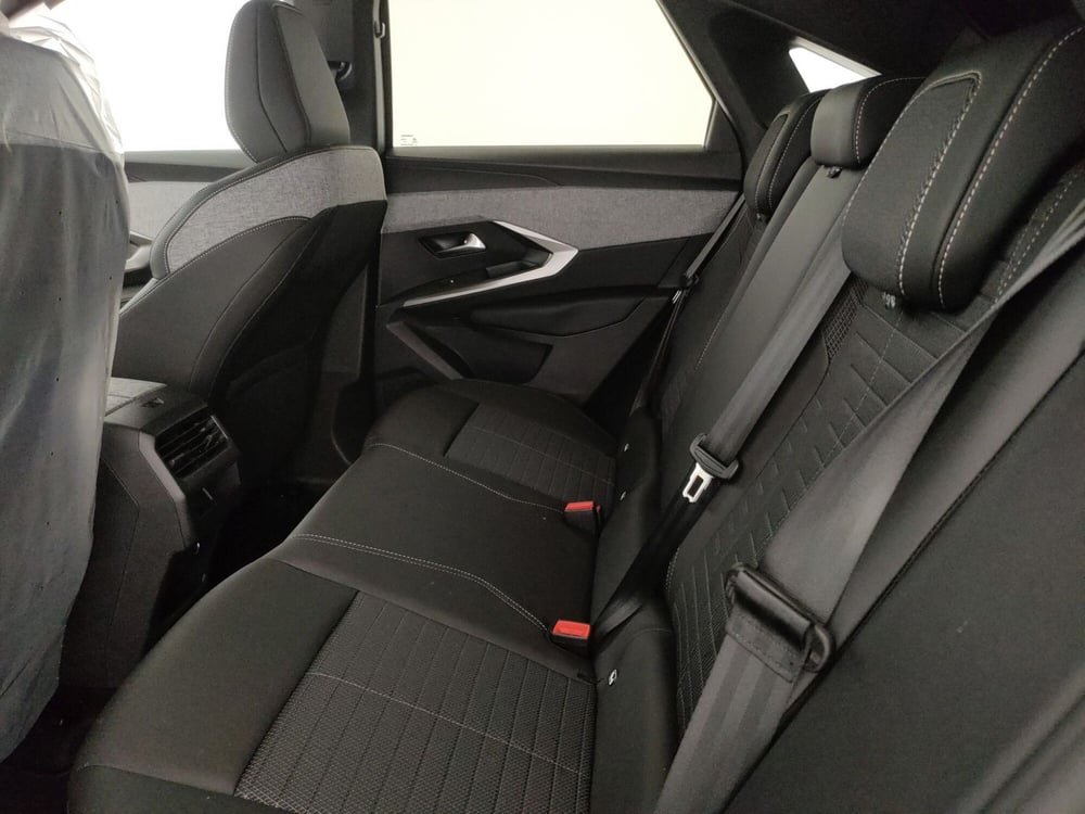 Peugeot 3008 nuova a Caserta (17)