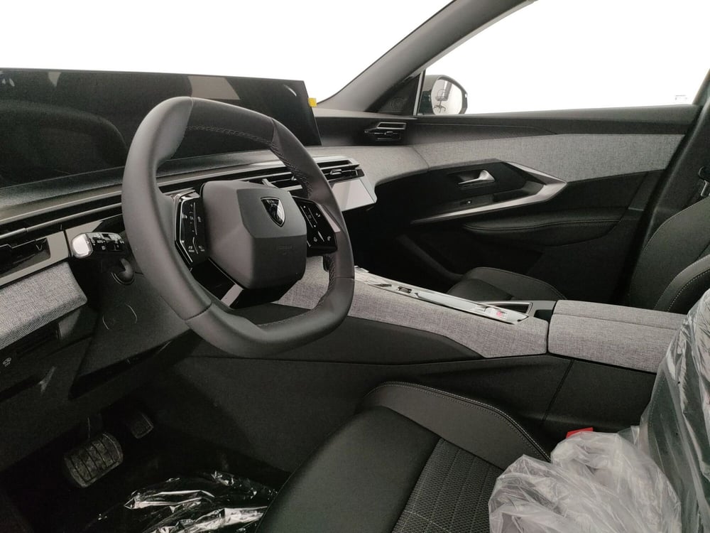 Peugeot 3008 nuova a Caserta (19)
