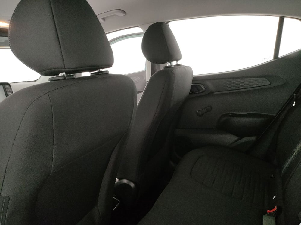 Hyundai i10 usata a Caserta (14)