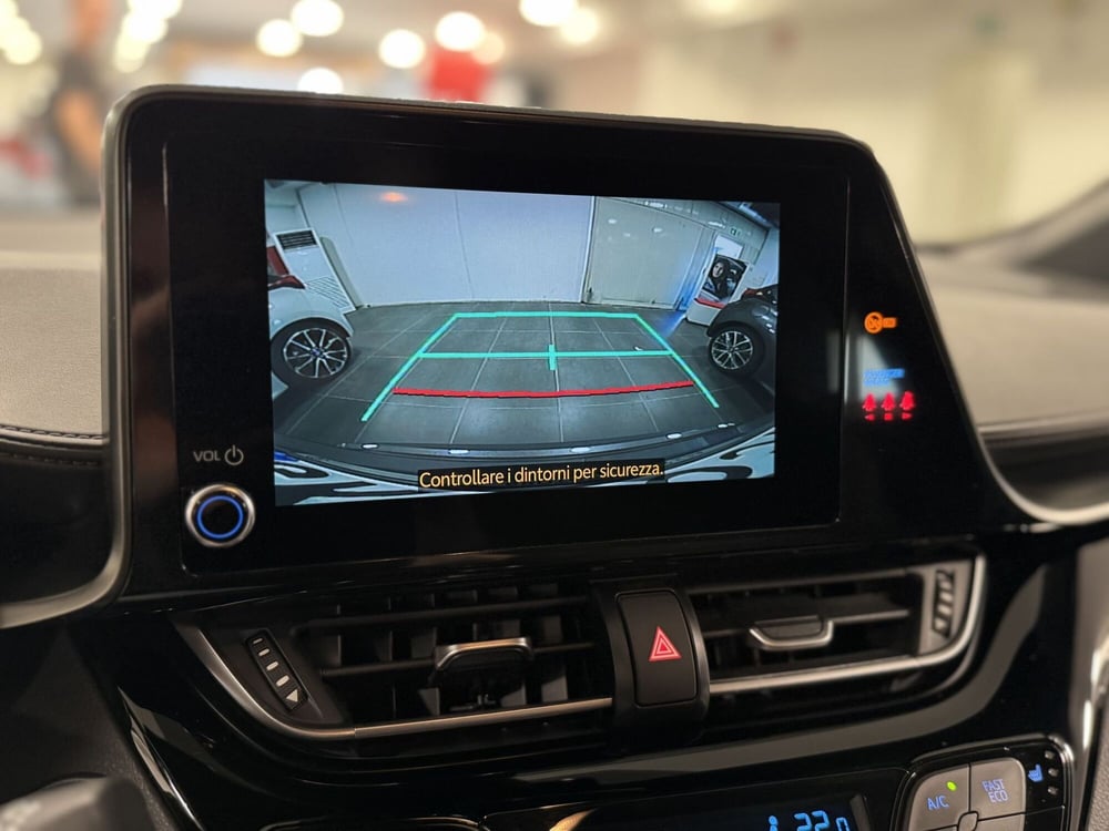 Toyota Toyota C-HR usata a Brescia (12)